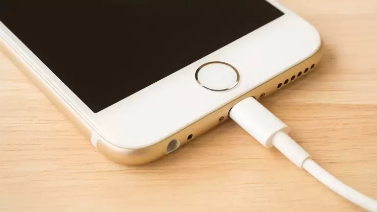 Come evitare di danneggiare la salute della batteria del tuo iPhone